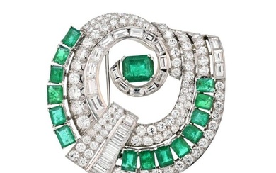 Platinum Art Deco Green Emerald Oversized 25 Carat Brooch