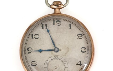 Pocket watch of 9k gold. Lever escapement and crown winding. Silver dial...