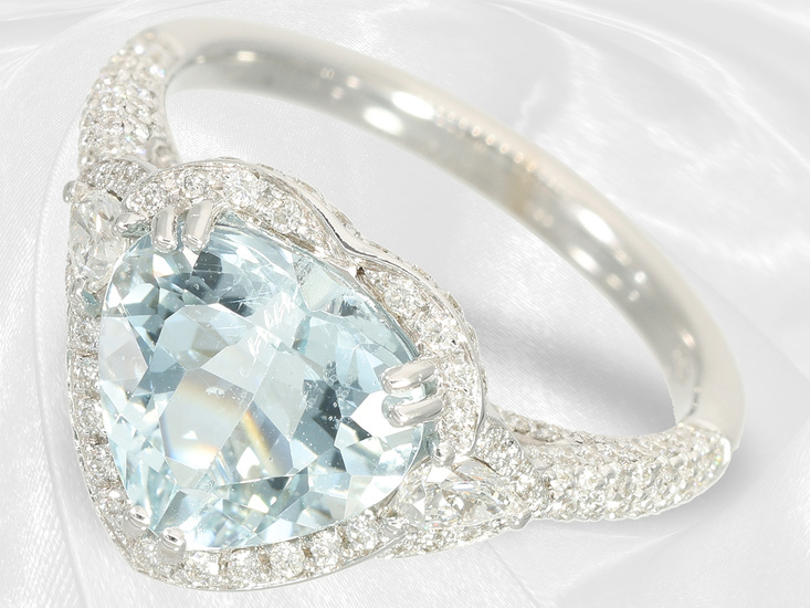 Ring: fine aquamarine ring with diamonds/brilliant-cut diamonds, worked in an interesting design, "heart shape" 18K white gold