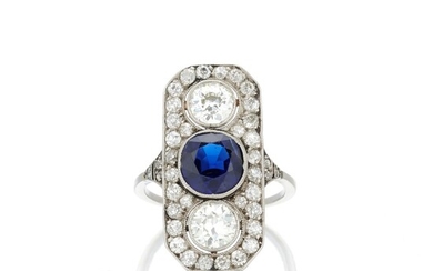 Sapphire and diamond ring (Anello con diamanti e zaffiro)