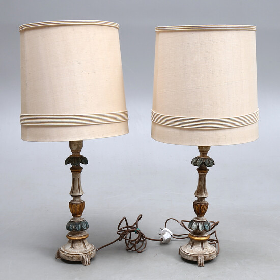 TABLE LAMPS, 1 pair, painted wood, 1900s.