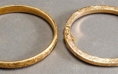 Two 14-Karat Yellow-Gold Bangle Bracelets (one damaged, one clasp broken), 14.1 gross dwt