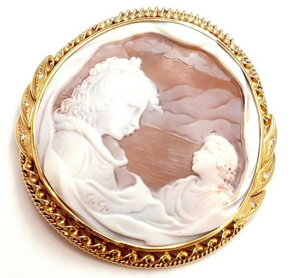 Vintage Large Cameo 18k Yellow Gold and Diamond Mother