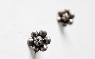 Vintage Sterling Silver Floral Earrings