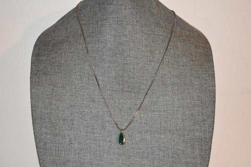 Vintage Sterling Silver Green Pendant Necklace 22"