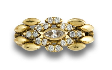 YELLOW GOLD AND WHITE GOLD RING WITH DIAMONDS 12
