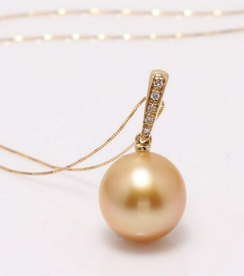14 kt. Yellow Gold - 11x12mm Golden South Sea Pearl