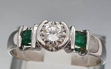 18 kt. White gold - Ring - 0.50 ct Diamond - Emeralds