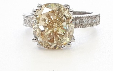 18 kt. White gold - Ring - 5.69 ct Diamond - Diamonds