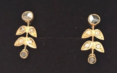 18 kt. Yellow gold - Earrings - 0.19 ct Diamond