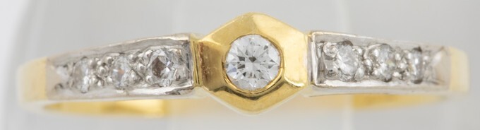 18k yellow gold ring set with brilliant-cut diamonds - 54...