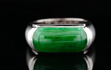 19.7mm Certified Natural Type A Jadeite & 18K Ring