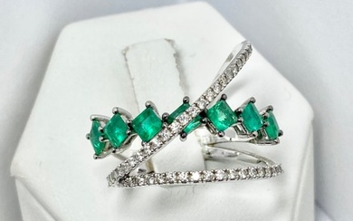 2.07 ct Alfieri & St John - Ring White gold Diamond - Emerald