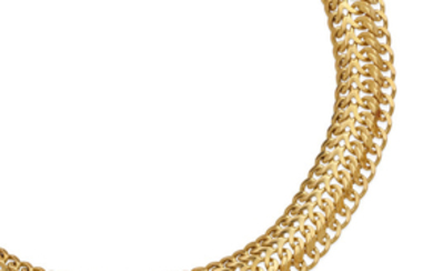 An 18k gold necklace