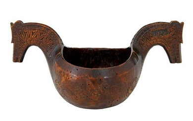 18TH CENTURY NORWEGIAN CARVED KASA ALE CUP