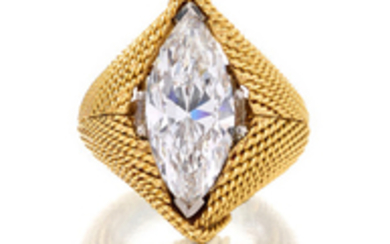 A diamond ring with 14k gold jacket