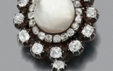 Pendentif "perles fines" Perles baroques...