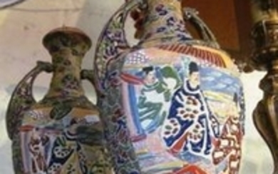 A pair of Satsuma vases decorated figures