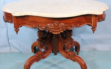 Walnut Victorian coffee table with marble top