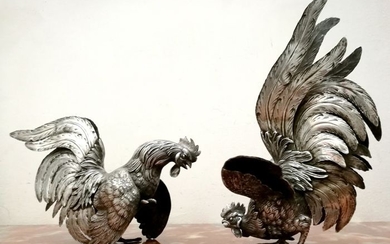 Pair of Great Quality Combat Roosters (2) - .800 silver - Italy - First half 20th century