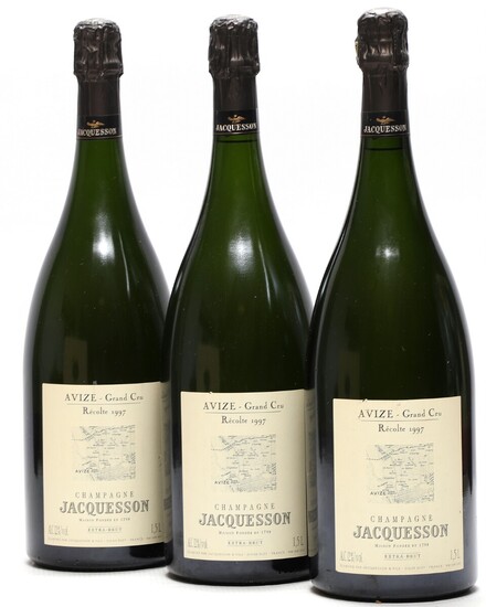 NOT SOLD. 1 bt. Mg. Champagne Avize Grand Cru, Jacquesson 1997 A-A/B (bn). – Bruun...