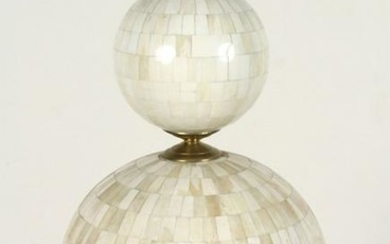 TESSELLATED VASE FORM TABLE LAMP BRASS TRIM