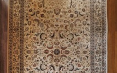 A modern Isfahan carpet