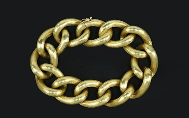 A 14 Karat Yellow Gold Bracelet.