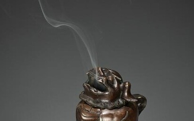 A BRONZE LUDUAN-FORM CENSER AND COVER, 17TH CENTURY