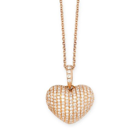 A DIAMOND HEART PENDANT AND CHAIN the pendant set with
