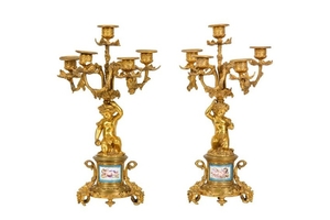 A PAIR OF LATE 19TH CENTURY FRENCH GILT BRONZE AND