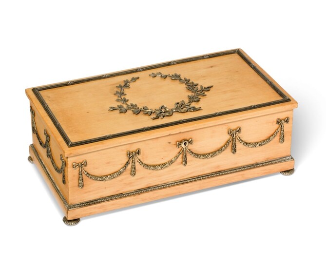 A SILVER-GILT MOUNTED HOLLY WOOD BOX, PROBABLY RUSSIA, CIRCA 1900