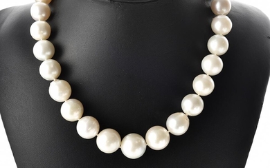 A STRAND OF GRADUATED SOUTH SEA PEARLS MEASURING 12.0MM TO 17.5MM TO A BALL CLASP IN 9CT GOLD, TOTAL LENGTH 460MM