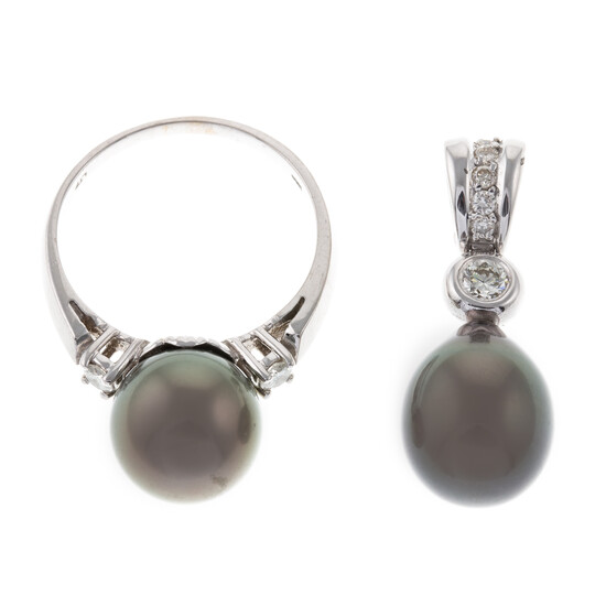 A Tahitian Pearl Ring & Pendant with Diamonds