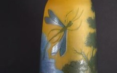 A VERY LARGE CONTINENTAL ART CAMEO GLASS VASE decorated