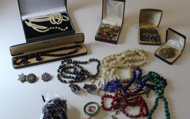 A collection of jewellery and collectables. Featuring three 19th century...