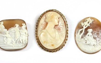 A gold mounted shell cameo