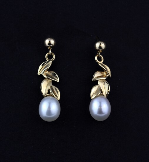A pair of 14ct yellow gold pearl set drop earrings, L. 3cm.