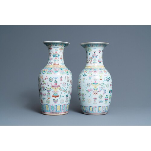 A pair of Chinese famille rose 'antiquities' vases, 19th C.D...