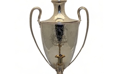A small George III silver tea urn, William Holmes, Lon...
