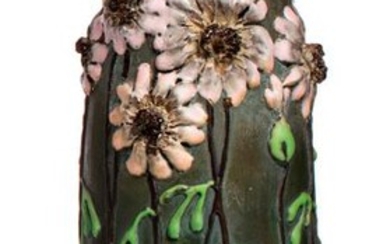AMPHORA (Austria) Vase en céramique de forme obus à deux...