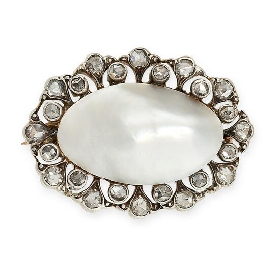 AN ANTIQUE PEARL AND DIAMOND BROOCH in yellow gold and