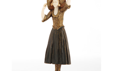 ANNES 30. Sculpture chryslphantine, femme au chapeau, buste patine mdaille,...