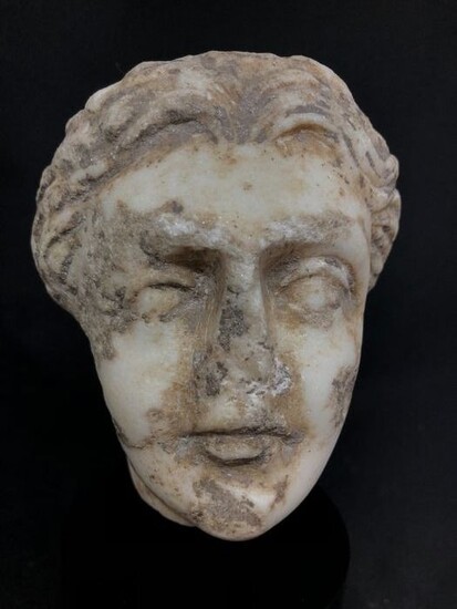 Ancient Roman Marble female head, 11,5 x 10 cm