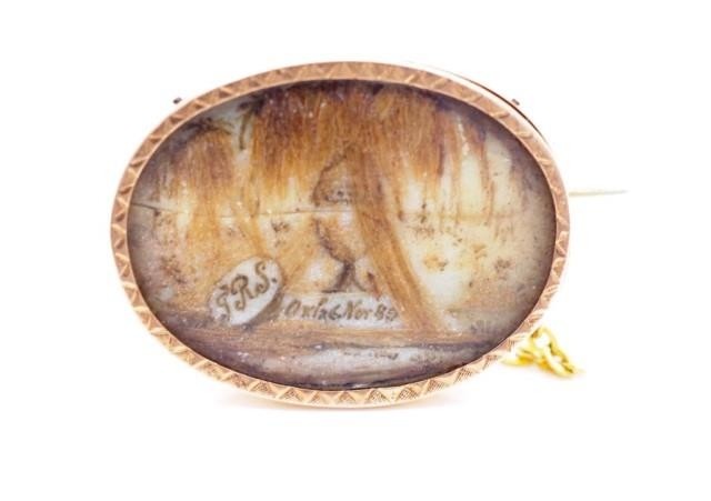 Antique Dutch rose gold mourning brooch case is marked Oak l...