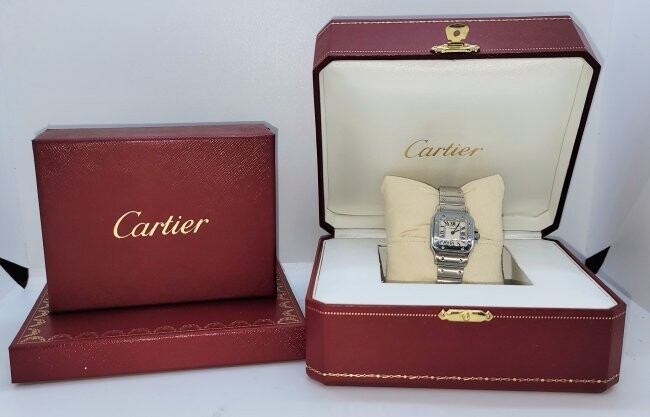 Authentic Lady's Cartier Santos Watch w/accessories