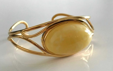 Bangle bracelet Goldplated Silver& Baltic amber