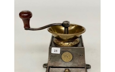COFFEE MILL in iron and brass opening by...