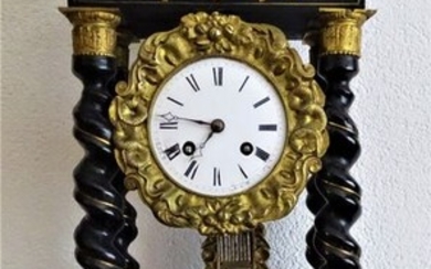 Chimney Column Clock - Uurwerk Nr. 4546|9 - Bone, Brass, Bronze, Enamel, Wood, Rosewood - Second half 19th century