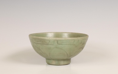 China, celadon-glazed bowl, Song dynasty (960-1279)